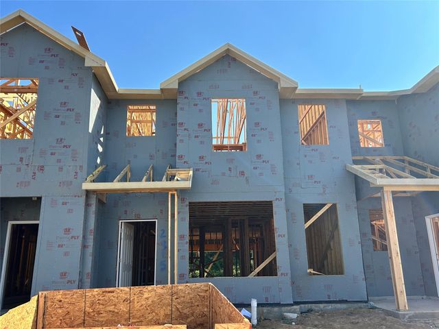 2315 Seven Oaks Boulevard 13, Tomball, TX 77375