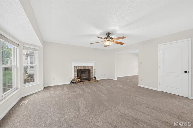 4014 Treeshadow Drive, St Peters, MO 63376