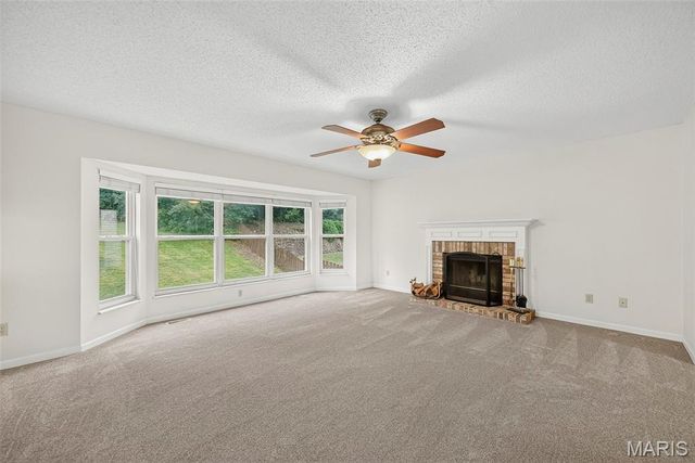 4014 Treeshadow Drive, St Peters, MO 63376