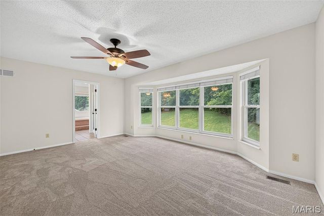 4014 Treeshadow Drive, St Peters, MO 63376