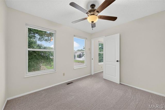 4014 Treeshadow Drive, St Peters, MO 63376