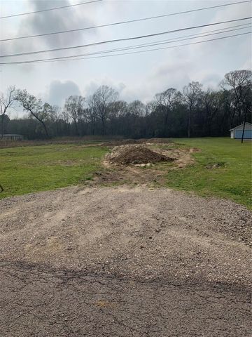 441 County Road 4012, Dayton, TX 77535