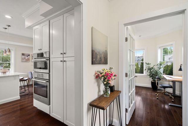 67 Ash Street, Waltham, MA 02453