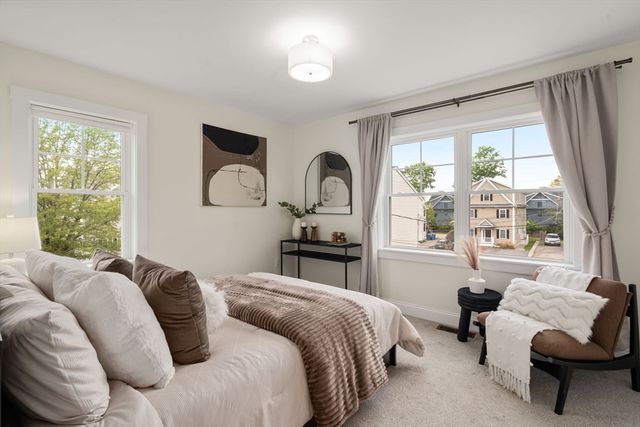 67 Ash Street, Waltham, MA 02453