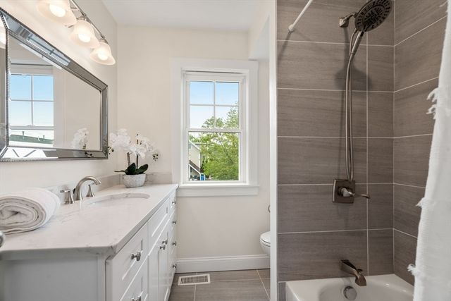 67 Ash Street, Waltham, MA 02453