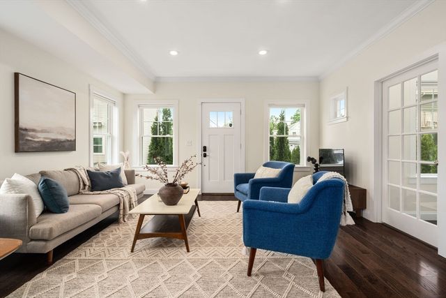 67 Ash Street, Waltham, MA 02453