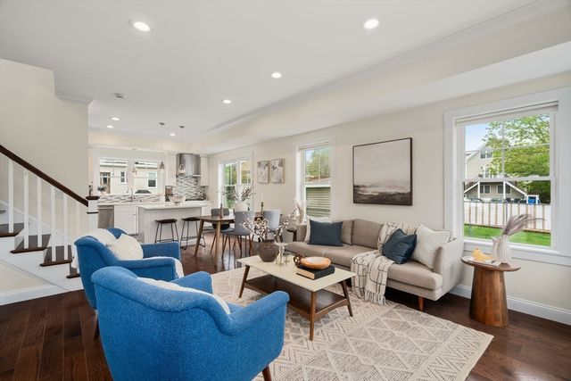 67 Ash Street, Waltham, MA 02453