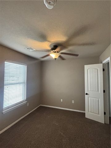 320 Violet Street, Centerton, AR 72719