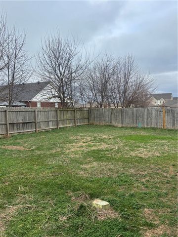 320 Violet Street, Centerton, AR 72719