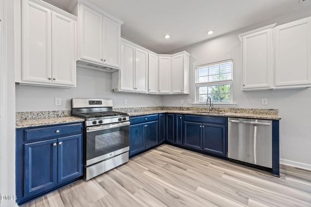 209 Devon Fields Drive, Holly Springs, NC 27540