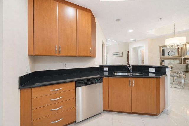 701 S Olive Avenue 707, West Palm Beach, FL 33401