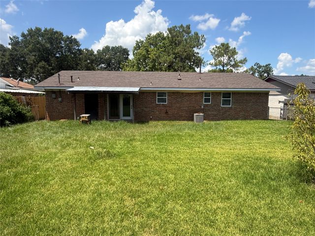 1510 Holiday Place, Bossier City, LA 71112