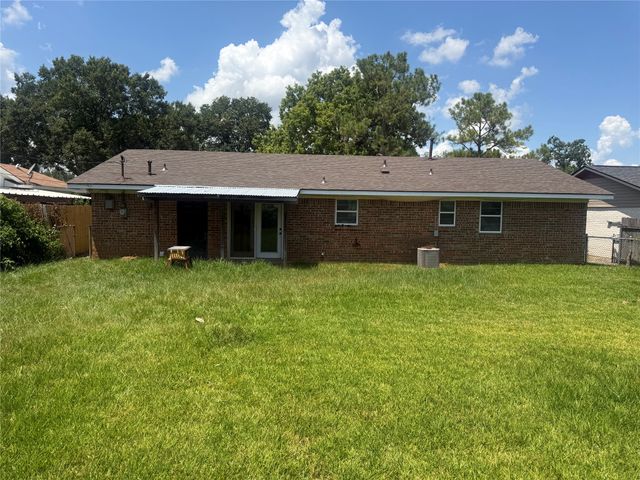 1510 Holiday Place, Bossier City, LA 71112