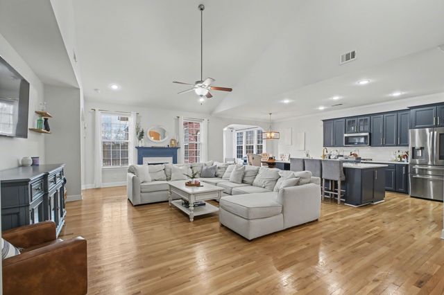 514 Cherry Blossom Way, Lebanon, TN 37087