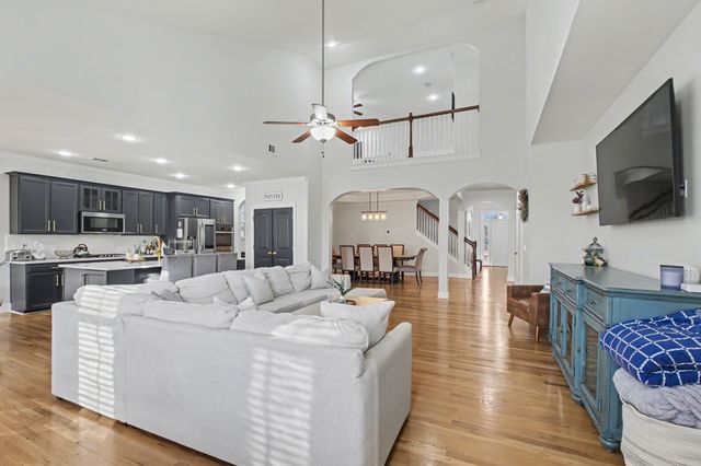 514 Cherry Blossom Way, Lebanon, TN 37087