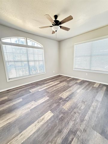 1403 Alcoa Ave, Rockdale, TX 76567