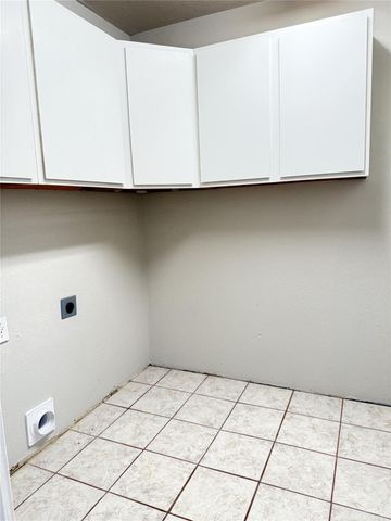 1403 Alcoa Ave, Rockdale, TX 76567