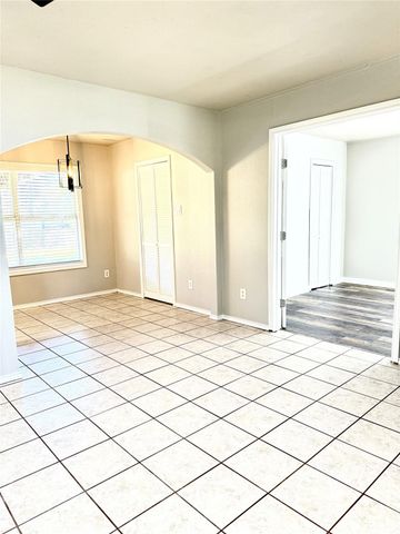 1403 Alcoa Ave, Rockdale, TX 76567