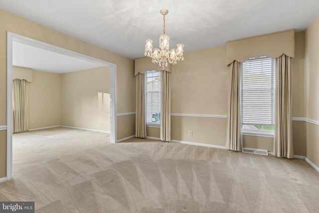 26 CARRIAGE HOUSE DR, Southampton, PA 18966