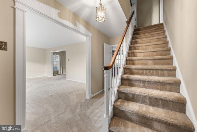 26 CARRIAGE HOUSE DR, Southampton, PA 18966