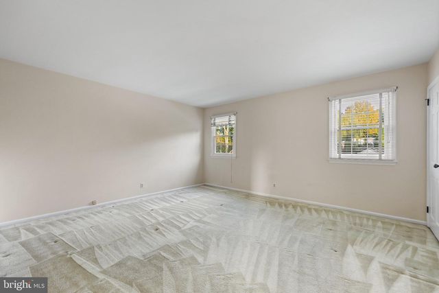 26 CARRIAGE HOUSE DR, Southampton, PA 18966