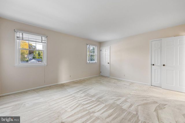 26 CARRIAGE HOUSE DR, Southampton, PA 18966