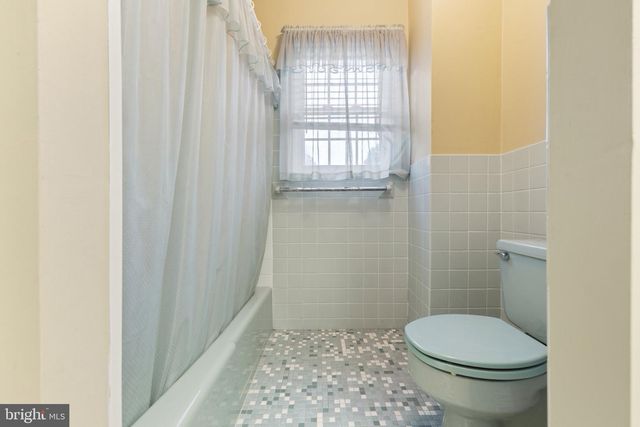 26 CARRIAGE HOUSE DR, Southampton, PA 18966