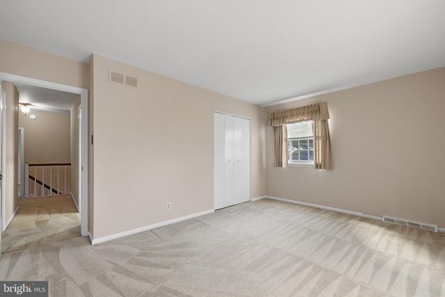 26 CARRIAGE HOUSE DR, Southampton, PA 18966