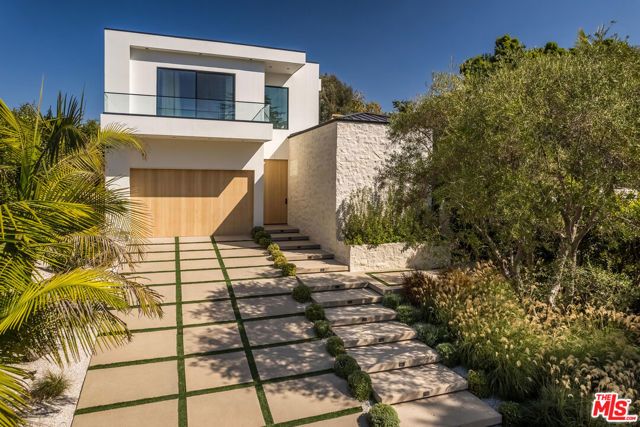 324 S Medio Drive, Los Angeles, CA 90049