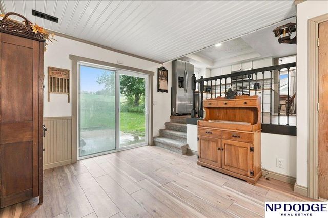 4929 Red Rock Avenue, Omaha, NE 68157