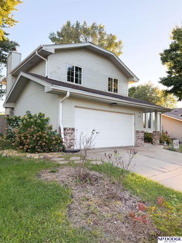 4929 Red Rock Avenue, Omaha, NE 68157
