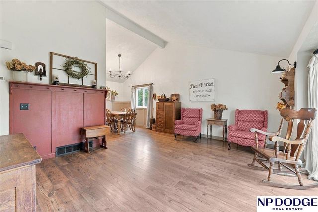 4929 Red Rock Avenue, Omaha, NE 68157