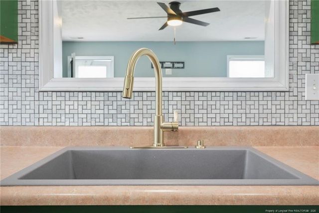 114 Kipling Drive, Raeford, NC 28376