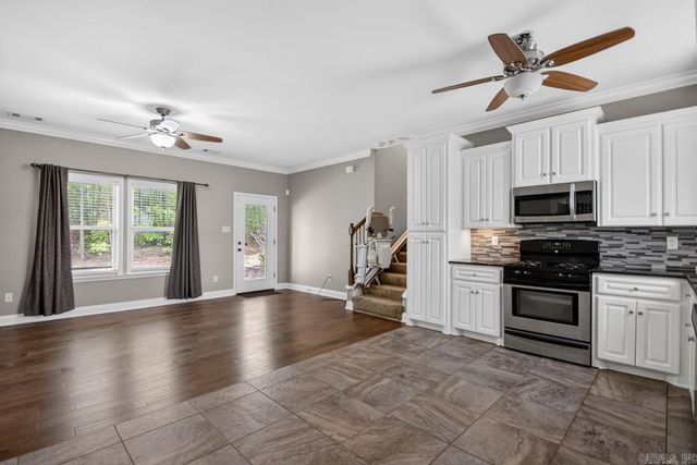 1002 Nature Way Drive, Benton, AR 72019