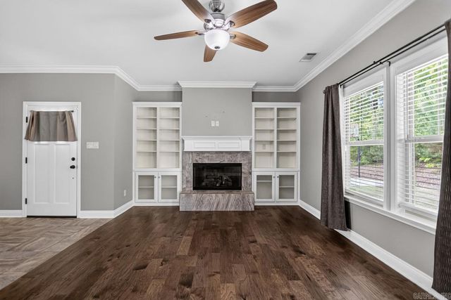 1002 Nature Way Drive, Benton, AR 72019
