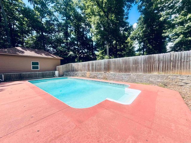 1002 Nature Way Drive, Benton, AR 72019