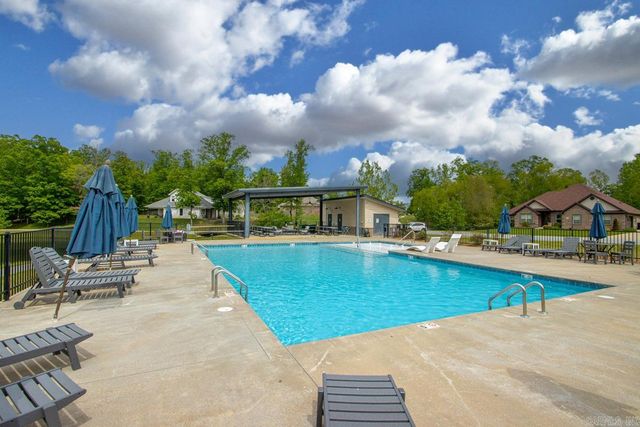 1002 Nature Way Drive, Benton, AR 72019