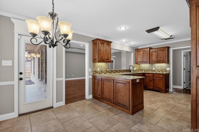 1002 Nature Way Drive, Benton, AR 72019
