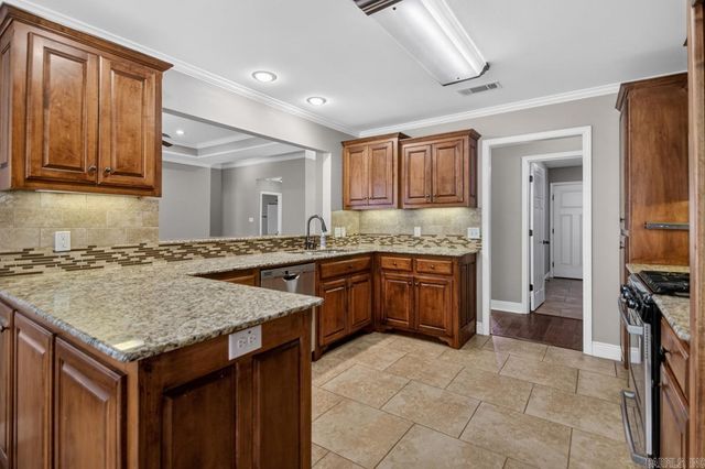 1002 Nature Way Drive, Benton, AR 72019