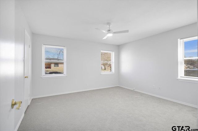 1008 Corey Dr, Whitehouse, TX 75791