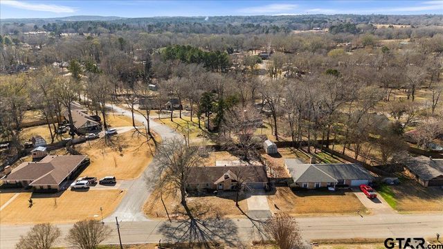 1008 Corey Dr, Whitehouse, TX 75791