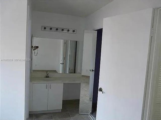 14907 SW 80th St 205, Miami, FL 33193