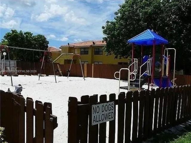 14907 SW 80th St 205, Miami, FL 33193