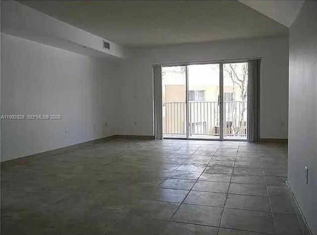 14907 SW 80th St 205, Miami, FL 33193