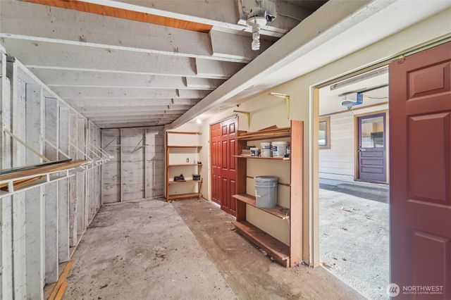 1014 4th Street W, Kirkland, WA 98033