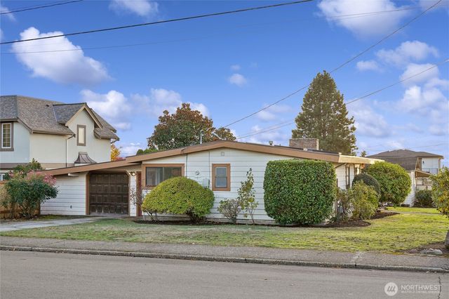 1014 4th Street W, Kirkland, WA 98033