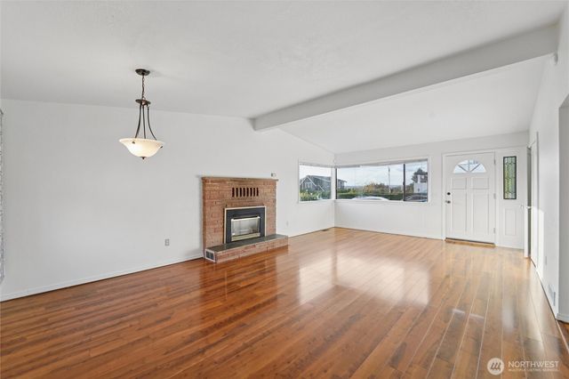 1014 4th Street W, Kirkland, WA 98033