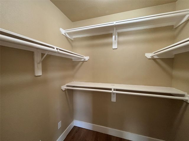 10831 Harston Drive, Tomball, TX 77375