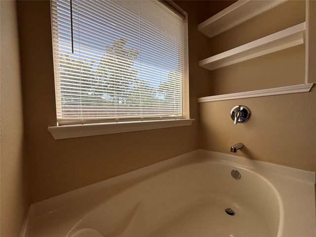 10831 Harston Drive, Tomball, TX 77375