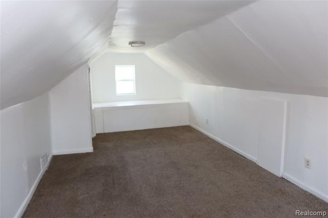 24100 Berry Avenue, Warren, MI 48089